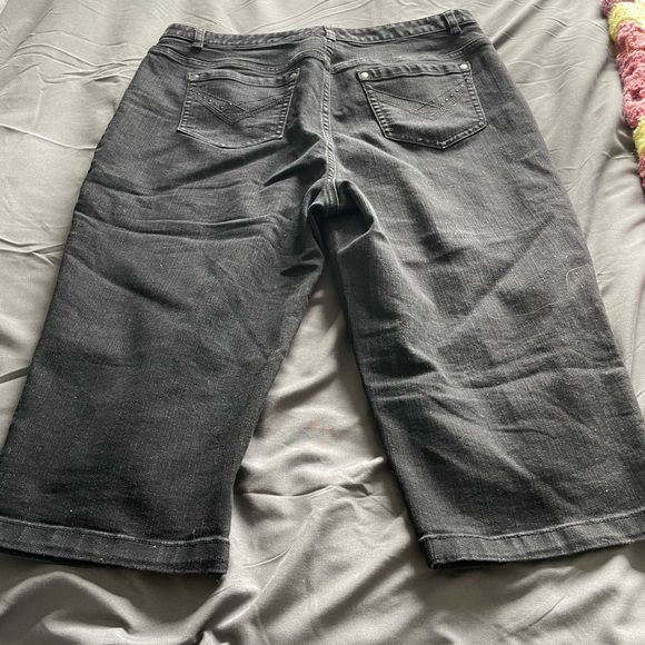 Northern Reflection Capris - Picture 2 of 2